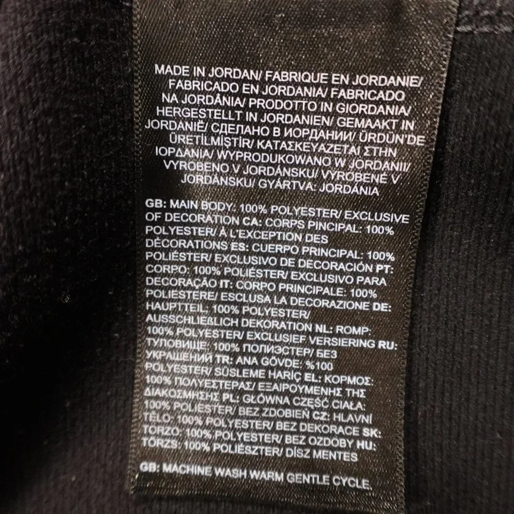 The North Face Quarter Zip 1/4 Tech Fleece Pullover Men's Large‎ Black